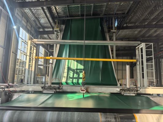 Долговечное решение Чёрно-зеленое HDPE гладкая геомембрана отличная стойкость к старению и УФ-излучению