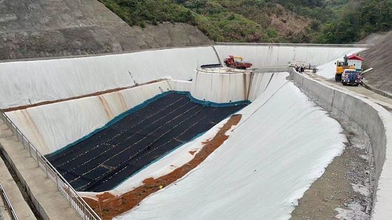 Геотекстиль из нетканых длинных нитей для очистки отходов дымовых газов