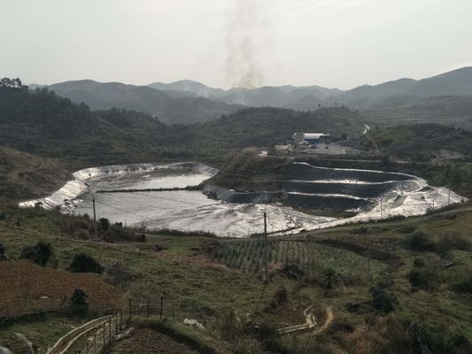 Геомембрана высокоплотного полиэтилена HDPE с химической устойчивостью Предотвращение утечек для хранилищ хвостов