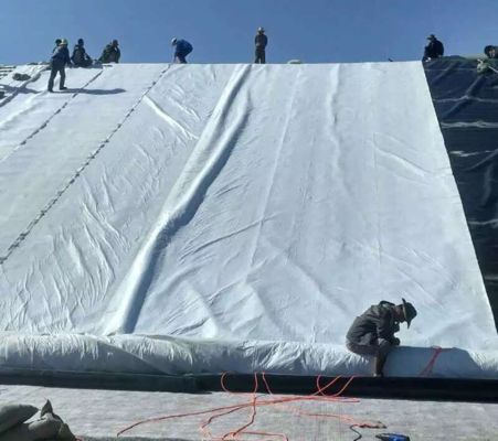 Многостандартная длинная геотекстильная ткань из волокон с устойчивостью к кислотам и щелочам и устойчивостью к УФ 70% для глобальной инфраструктуры