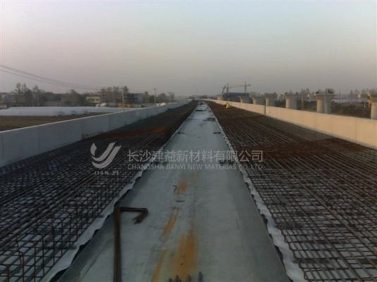 Геотекстиль из длинных волокон: превосходная прочность для требовательных инфраструктурных проектовВысокопроизводительное решение для критических инженерных приложений